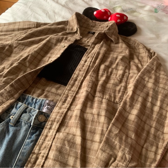 Brown plaid unisex uniqlo shirt - Picture 3 of 4